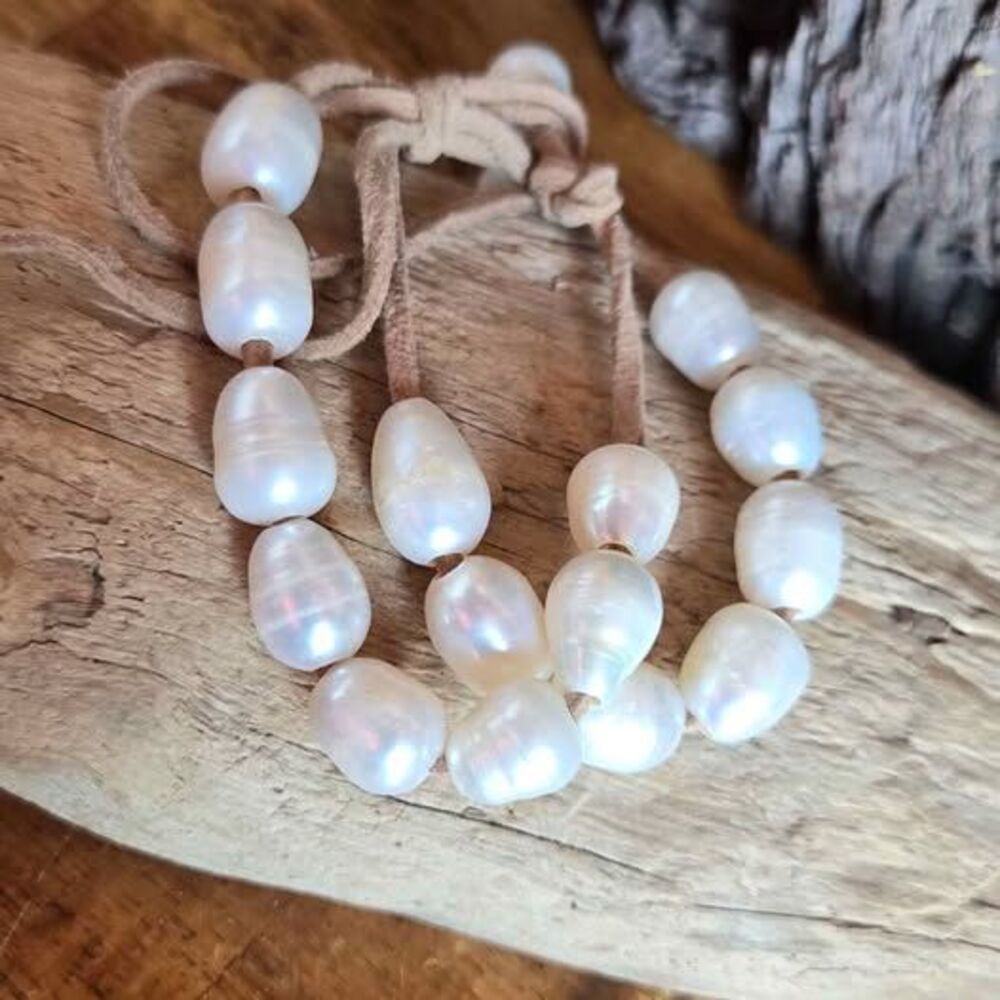 Pre-Owned Faux Pearl Adjustable Cord Bracelet | Double Strand Boho Bracelet